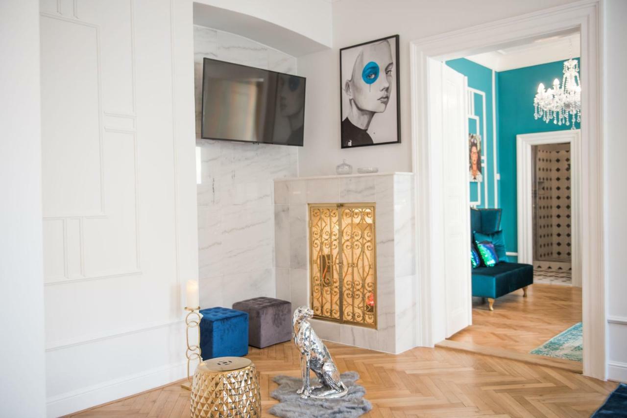 Glamour Frida Apartment Прага Экстерьер фото