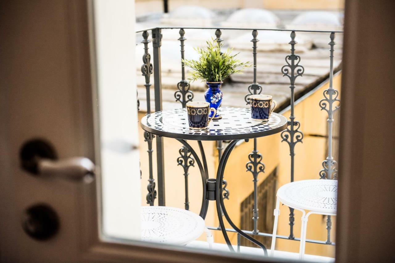 Glamour Frida Apartment Прага Экстерьер фото