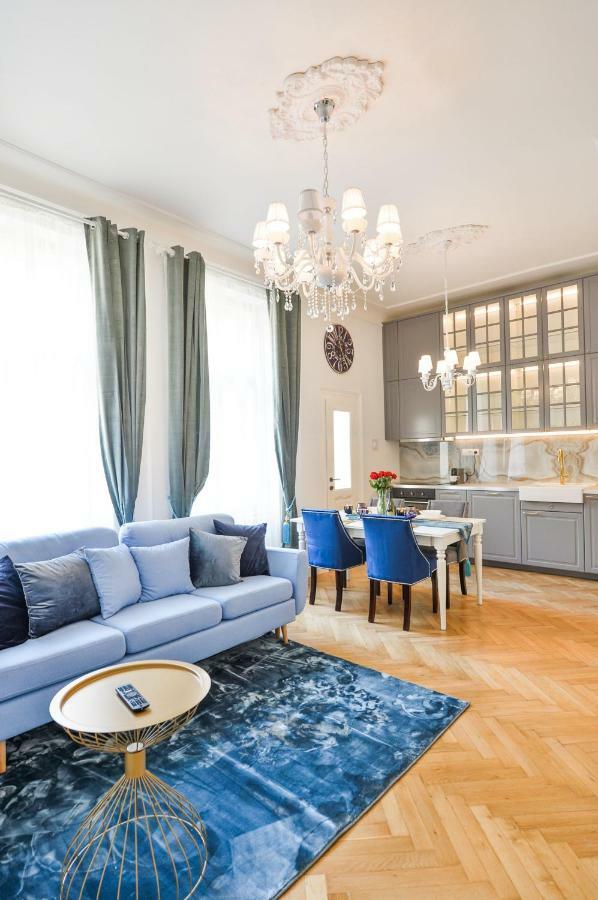 Glamour Frida Apartment Прага Экстерьер фото