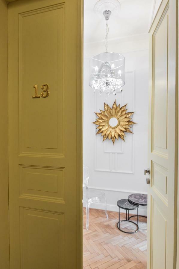Glamour Frida Apartment Прага Экстерьер фото